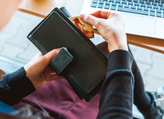 Kyckr lands new global payments provider as client