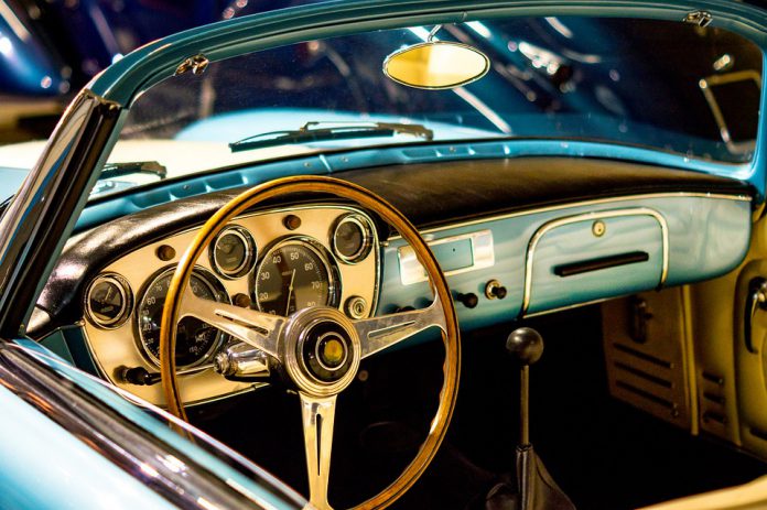 car-3046424_960_720