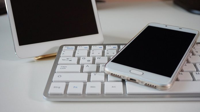 smartphone-2471543_960_720