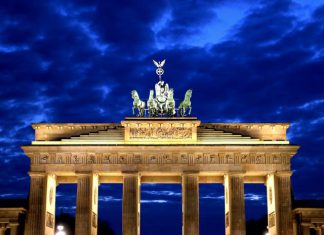 Deutsche Bank acquires Quantiguous Solutions to support Open Banking development
