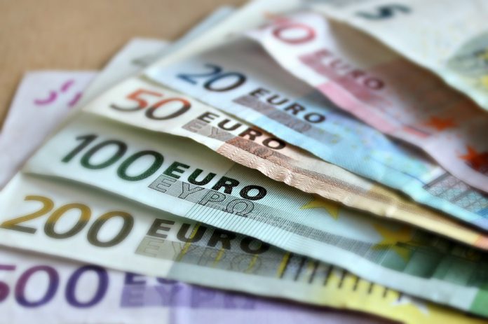 bank-note-209104_960_720