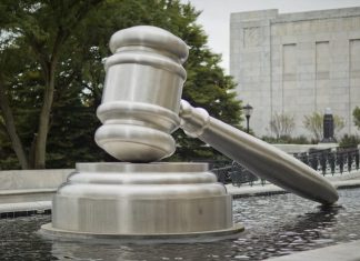 SEC charges LendingClub and former execs $4m for fraud