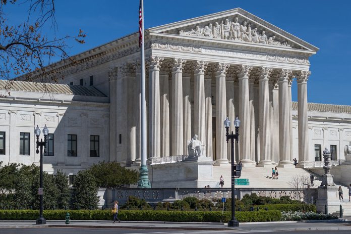 us-supreme-court-building-2225765_960_720