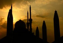 Why did Indonesia’s finance regulator shut down 826 FinTech startups?