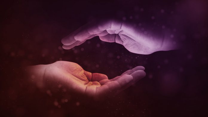 hands-1947915_1280
