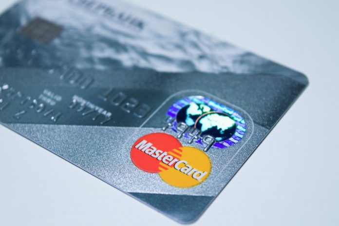 plastic-card-1647376_1920 (3)