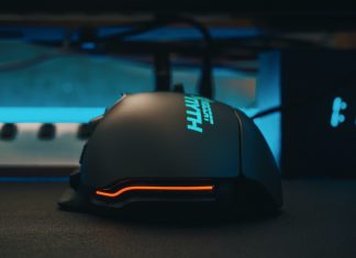 Russian charged for trying to recruit company employee to install malware