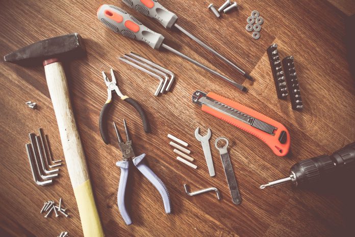 tools-864983_1920 (2)