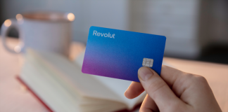 Revolut applies for UK banking licence