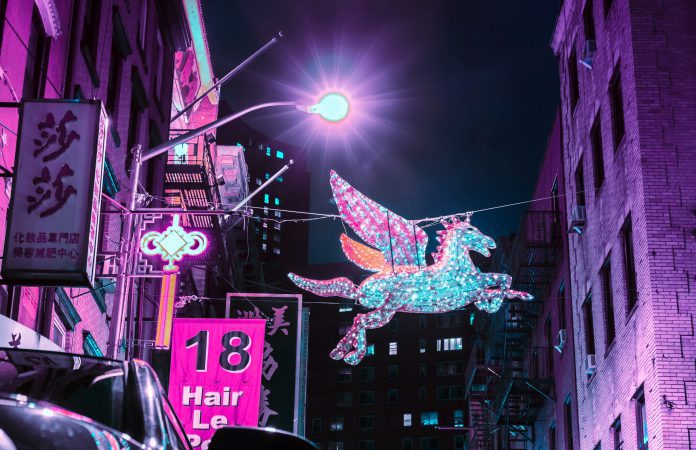 wilmer-martinez-8WR86Z_mLms-unsplash-696x450