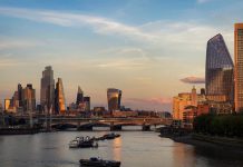 UK financial regulators team to conduct payment systems review