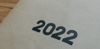 What are the key developing trends for AML compliance in 2022?