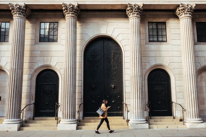 robert-bye-jeF-vyxytb4-unsplash (1) bank