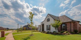 SEC slaps real estate firm with $600m fine for ponzi scheme SEC