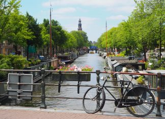 Netherlands-based Hyarchis buys RegTech DAPAS Netherlands-based Hyarchis buys RegTech DAPAS