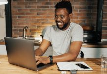 Australians warned by NAB about soaring scams in online sales platforms NAB