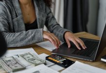 Rising tide of fraud: UK losses surge to £593m in Q2 2023 fraud
