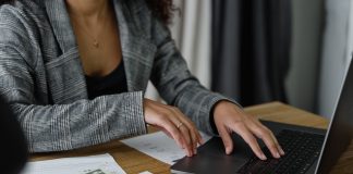 Rising tide of fraud: UK losses surge to £593m in Q2 2023 fraud