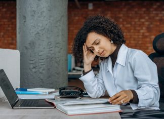 Unravelling the hidden costs of inefficient KYC in financial institutions KYC