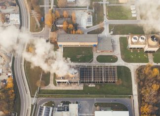 Banks slow in setting comprehensive net zero goals, report finds banks