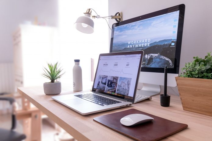 domenico-loia-hGV2TfOh0ns-unsplash (1) KYC