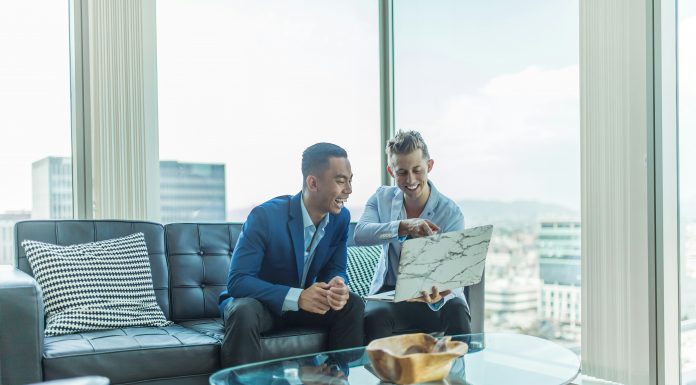Enhance voice compliance in FinTech with Theta Lake and Webex Calling