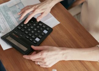 How SS&C is transforming invoice workflows with AI invoice
