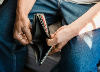 4 in 10 Brits never recover funds lost to scams scams
