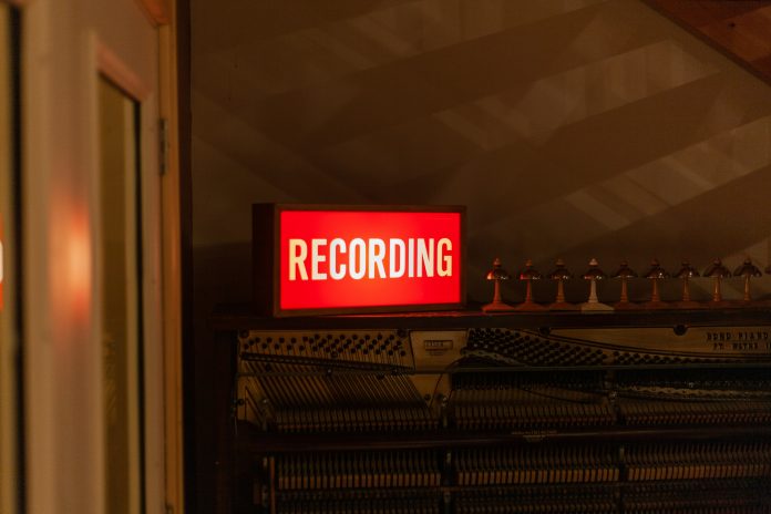 lucas-alexander-Ae3bA-rOdXA-unsplash FinTech SecurePII secures $3.5m to scale AI voice compliance