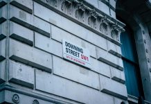 Government launches AI skills review in finance AI