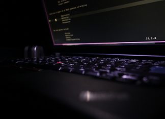 Why legacy system decommissioning doesn’t have to be risky legacy