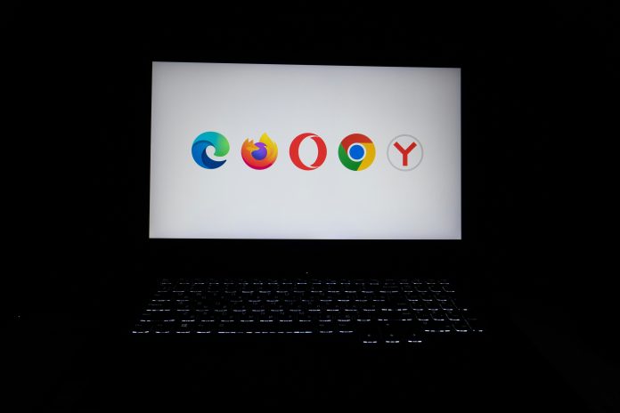 zulfugar-karimov-zG5eJiDIPdk-unsplash CrowdStrike