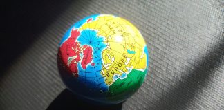 Why geopolitical fragmentation is reshaping financial crime risk risk