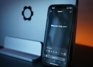 How firms can manage compliance in AI-driven chat platforms compliance