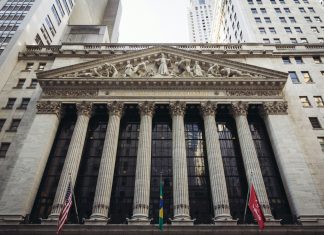 SEC fines NYSE $9m over major trading glitch NYSE