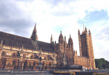UK financial regulation faces overhaul calls in APPG report financial