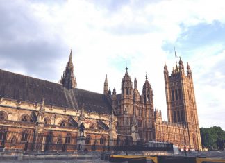 UK financial regulation faces overhaul calls in APPG report financial