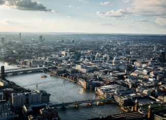City of London calls on tech firms to fight fraud fraud