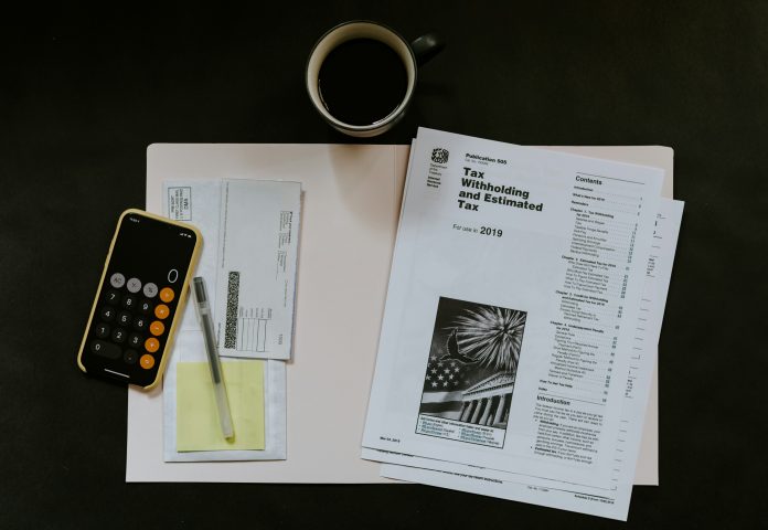 kelly-sikkema-G_91H-3qZOA-unsplash reporting