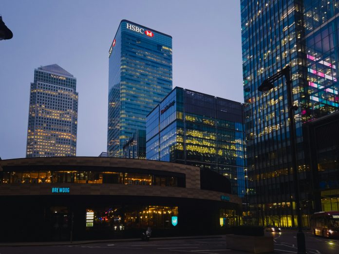trevor-bittner-X5sdvtBDZqY-unsplash (1) HSBC