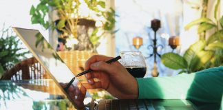 How risk-based verification protects recurring revenue risk