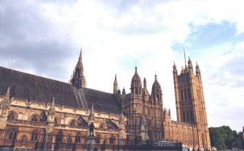 Can the UK’s new AI plan keep banks safe and competitive? AI