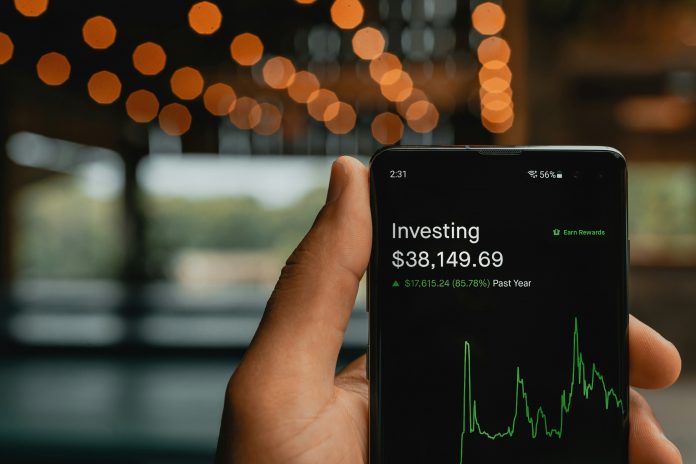 piggybank-sK-ziQvKGsk-unsplash (2) AIFM