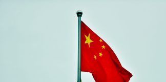 China tightens financial risk controls to 2030 China