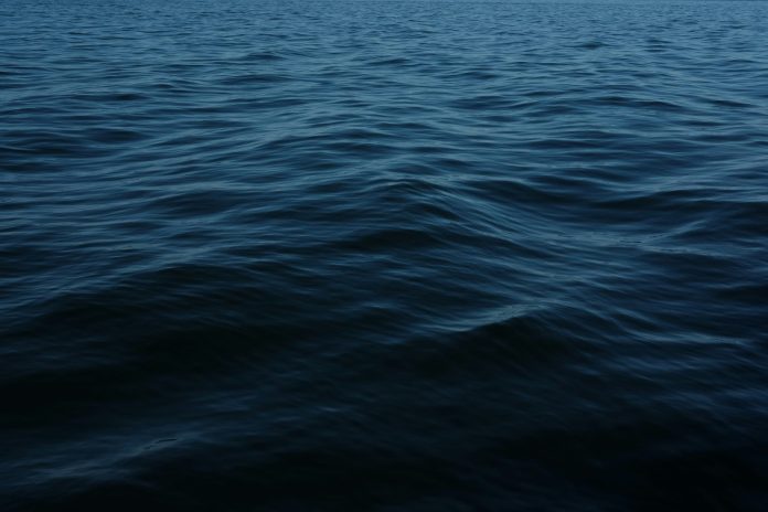 conor-sexton-hRemch0ZDwI-unsplash ocean