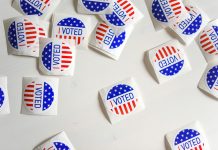 Political giving boom puts firms’ government deals at risk Political giving boom puts firms’ government deals at risk